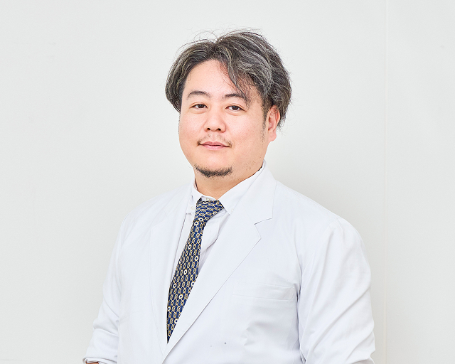 高崎　宏靖